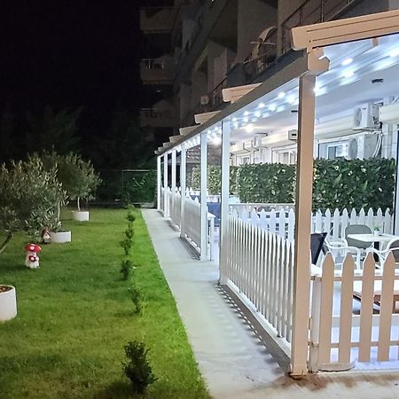 Suncoast Rooms Port Side Saranda Kültér fotó